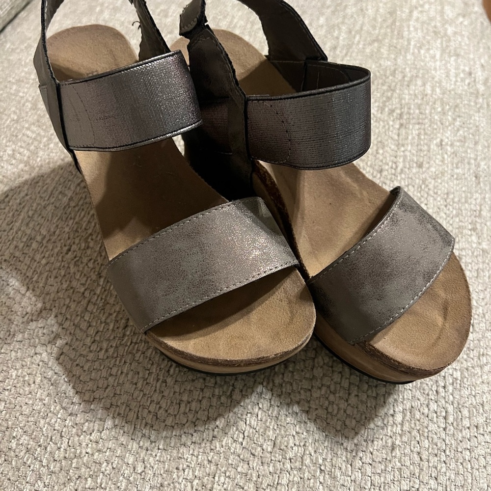 Elegant Gray Women's Sandals
